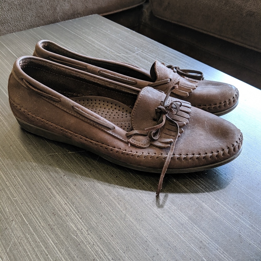 Dexter leather moccasins